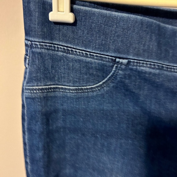 Talbots, size 12, pull-on jeggings - Picture 4 of 8